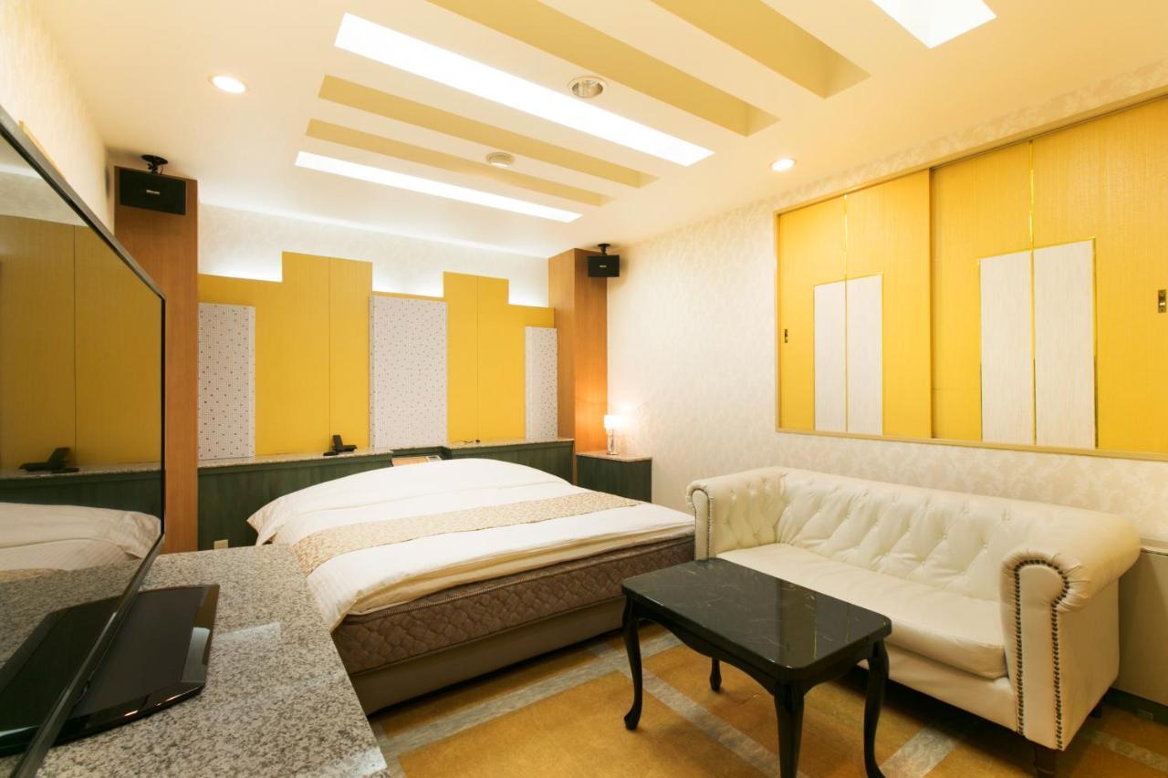 Hotel Atlantis Toyonaka (Adults Only) Luaran gambar